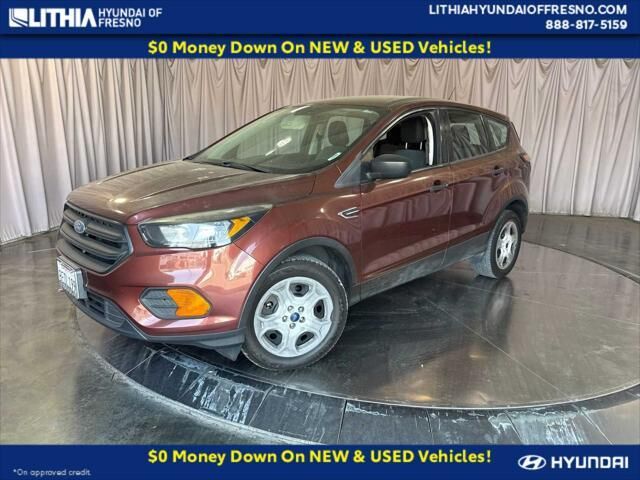 2018 Ford Escape S — photo 1 of 13