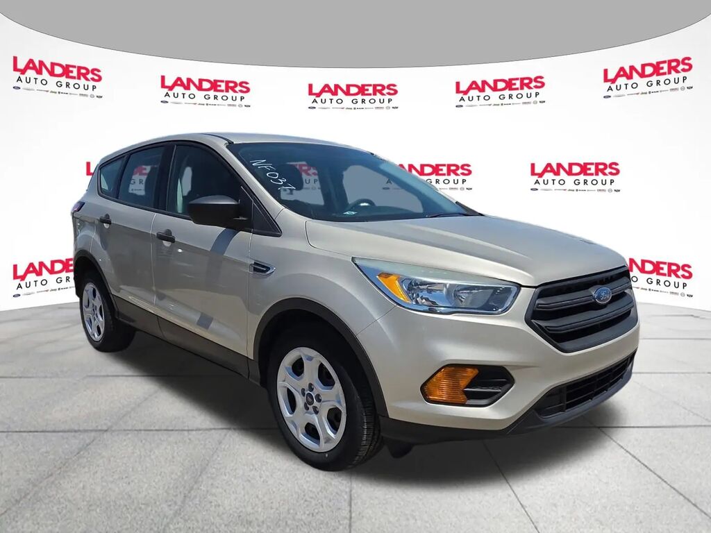 2017 Ford Escape S — photo 1 of 13