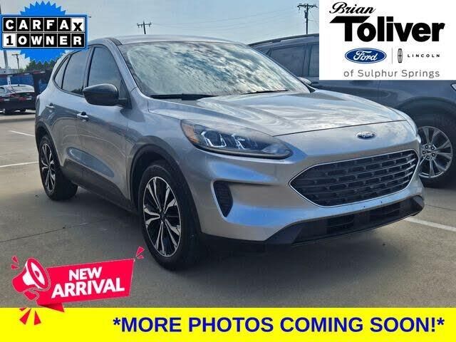 2022 Ford Escape SE — photo 1 of 2