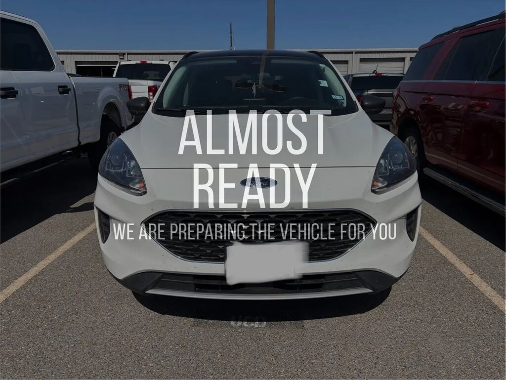 2022 Ford Escape SE — photo 1 of 13