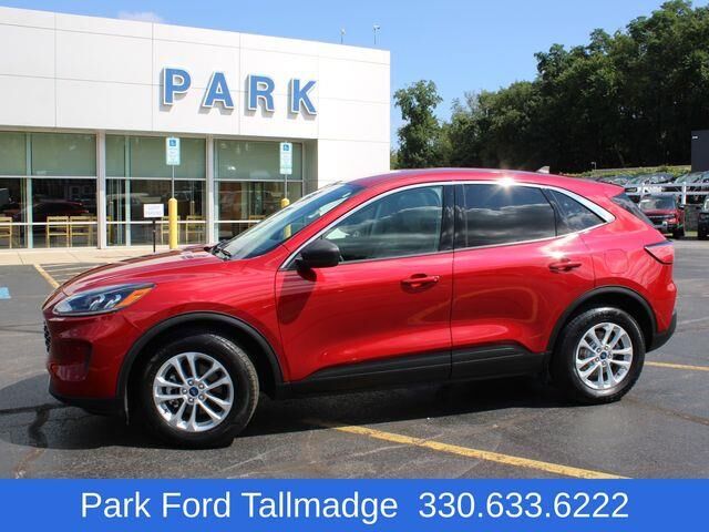 2022 Ford Escape SE — photo 1 of 1
