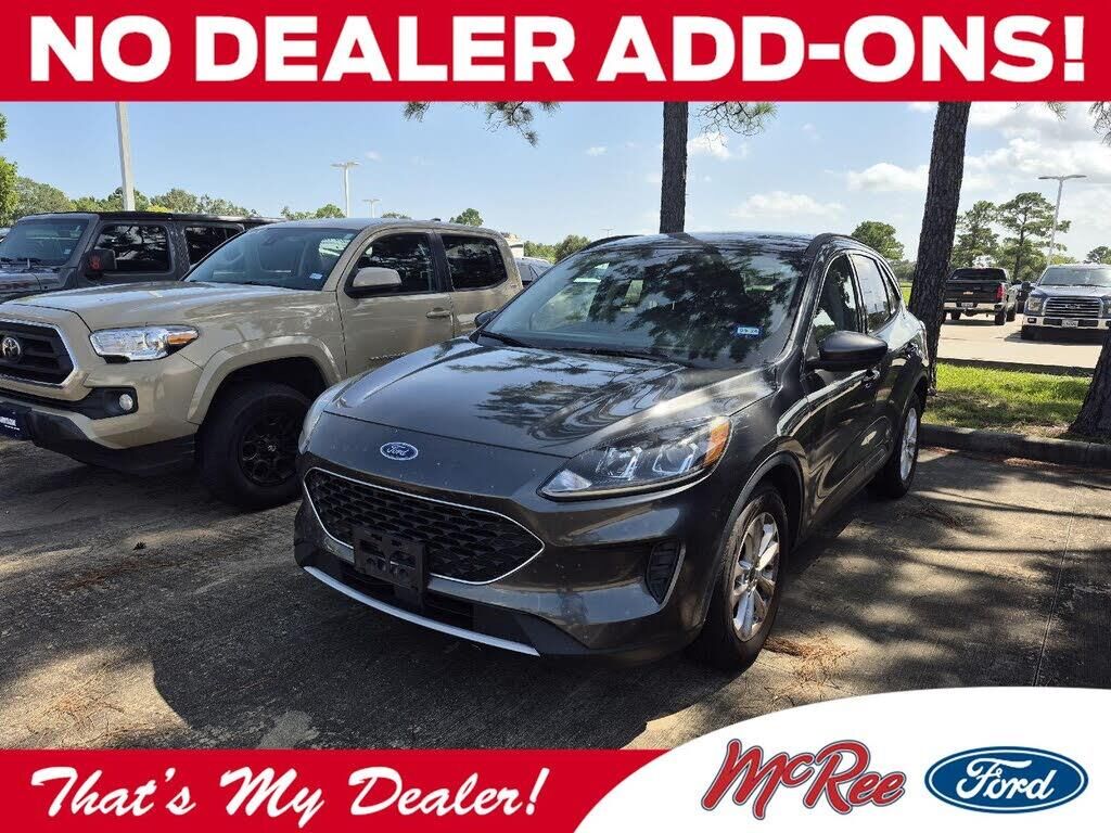 2020 Ford Escape SE — photo 1 of 9