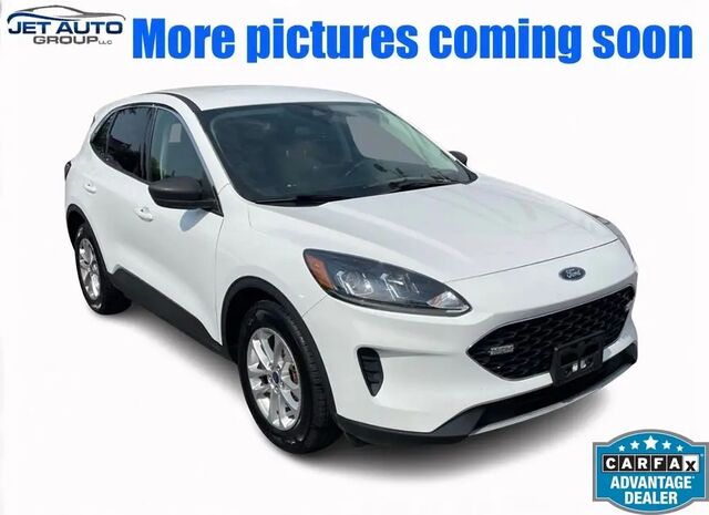 2022 Ford Escape SE — photo 1 of 17
