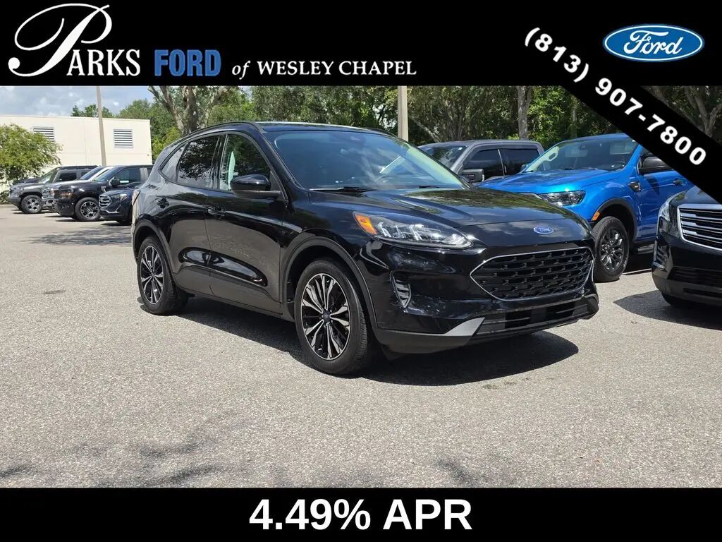 2022 Ford Escape SE — photo 1 of 26