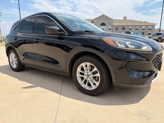 2020 Ford Escape SE — photo 1 of 13