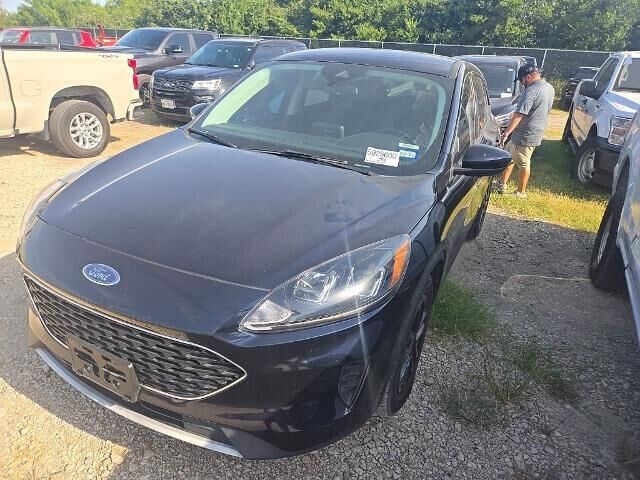 2021 Ford Escape SE — photo 1 of 5