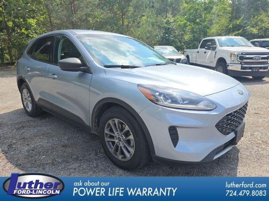 2022 Ford Escape SE — photo 1 of 2