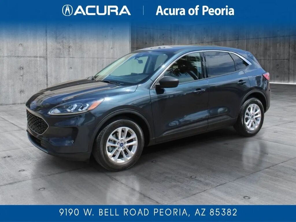 2022 Ford Escape SE — photo 1 of 15