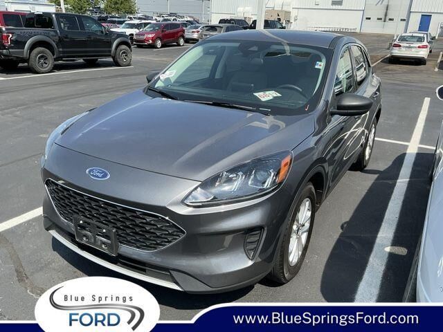 2022 Ford Escape SE — photo 1 of 13