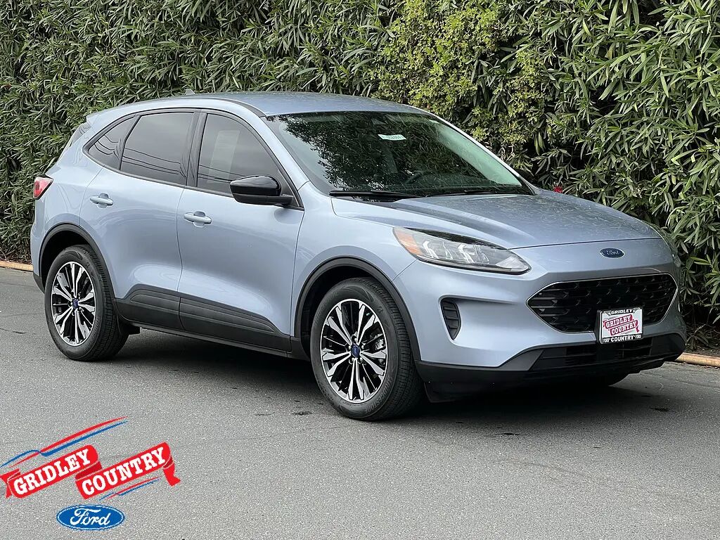 2022 Ford Escape SE — photo 1 of 35