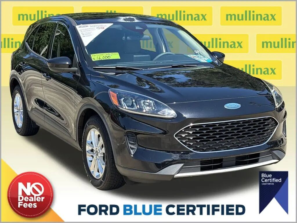 2020 Ford Escape SE — photo 1 of 32