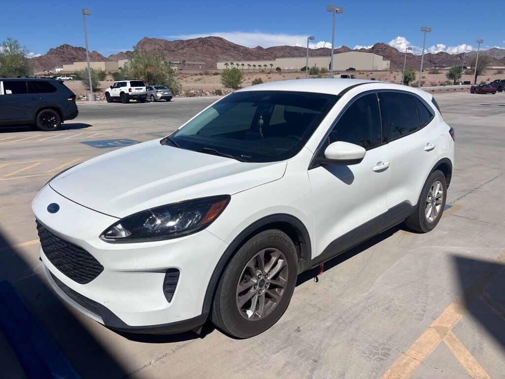 2021 Ford Escape SE — photo 1 of 13