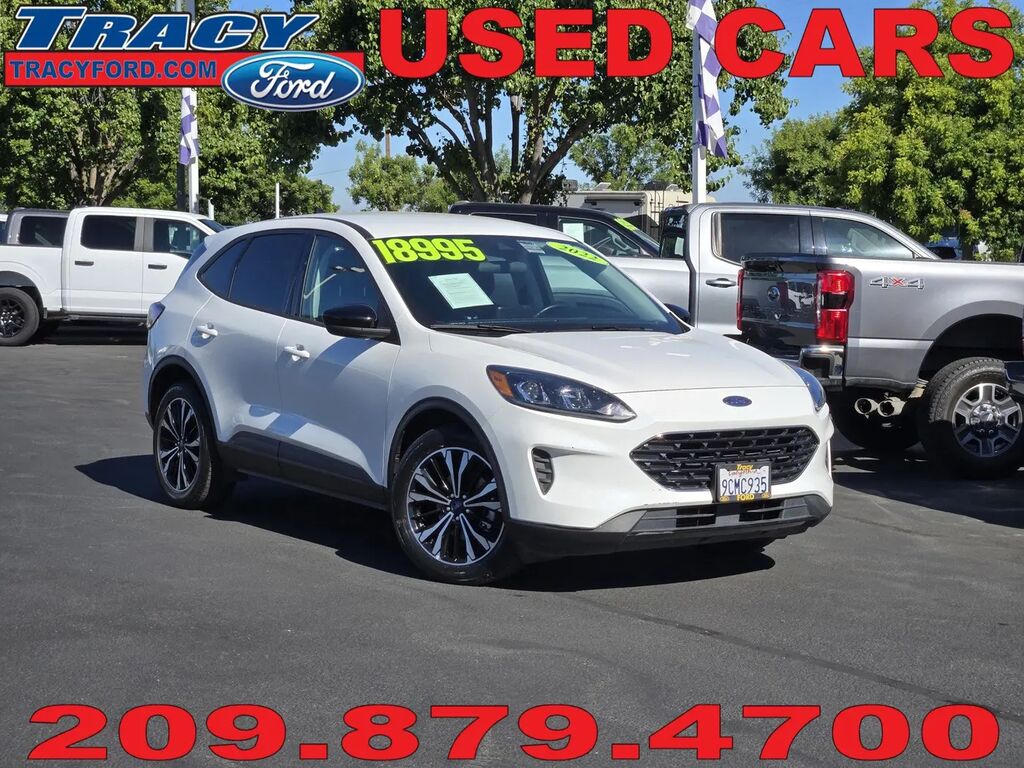 2022 Ford Escape SE — photo 1 of 13