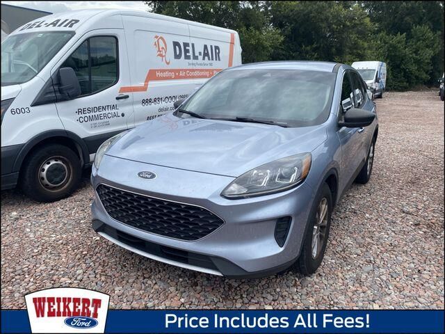 2022 Ford Escape SE — photo 1 of 4