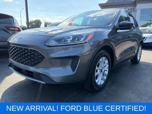 2022 Ford Escape SE — photo 1 of 13
