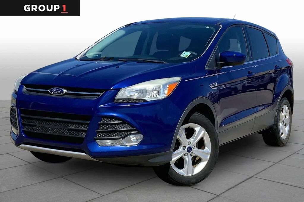 2015 Ford Escape SE — photo 1 of 12