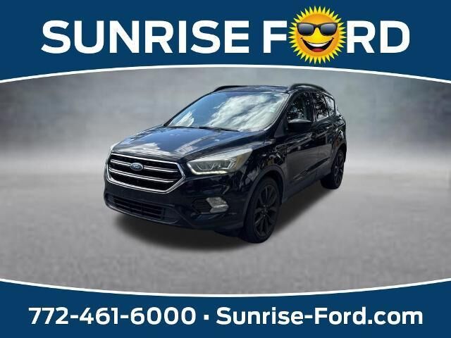 2017 Ford Escape SE — photo 1 of 39