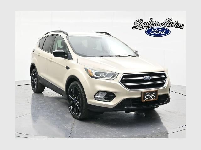 2017 Ford Escape SE — photo 1 of 26
