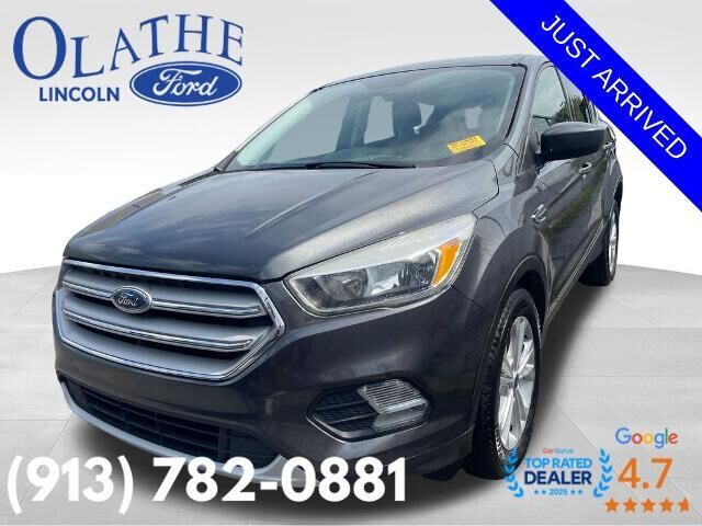 2019 Ford Escape SE — photo 1 of 20