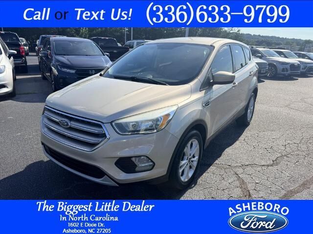 2017 Ford Escape SE — photo 1 of 1