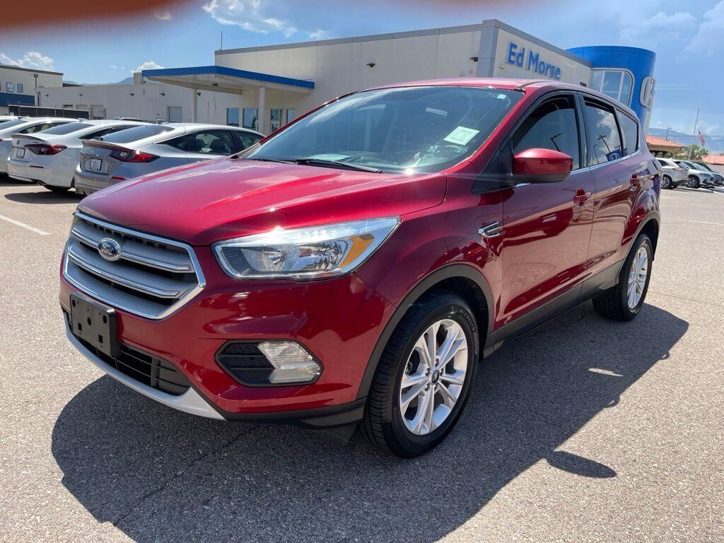 2019 Ford Escape SE — photo 1 of 13