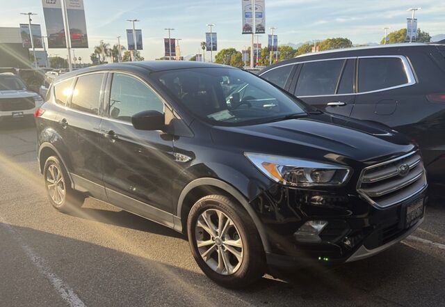 2019 Ford Escape SE — photo 1 of 1