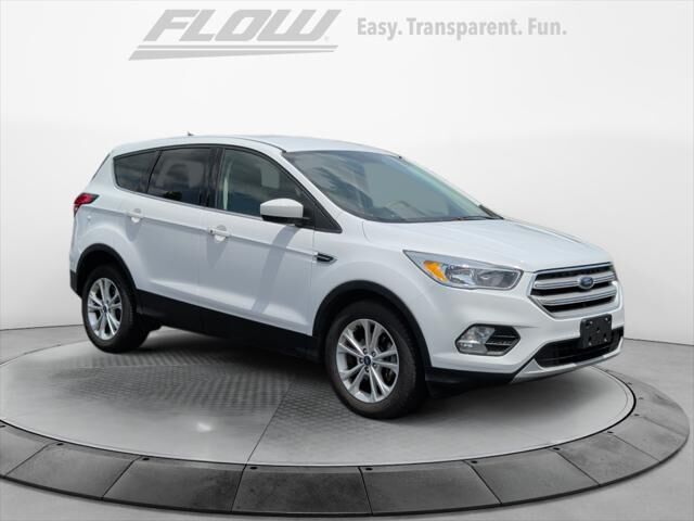 2019 Ford Escape SE — photo 1 of 13