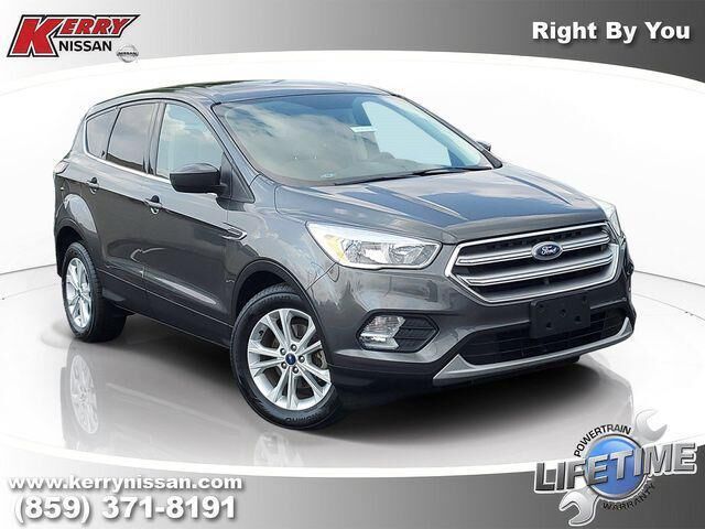 2017 Ford Escape SE — photo 1 of 1