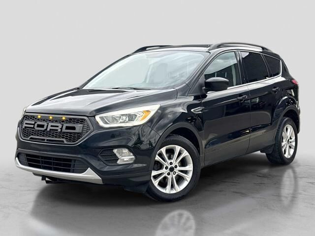 2017 Ford Escape SE — photo 1 of 13
