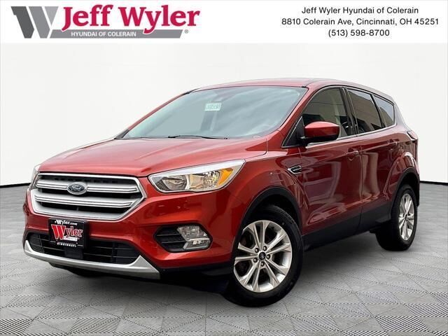 2019 Ford Escape SE — photo 1 of 13