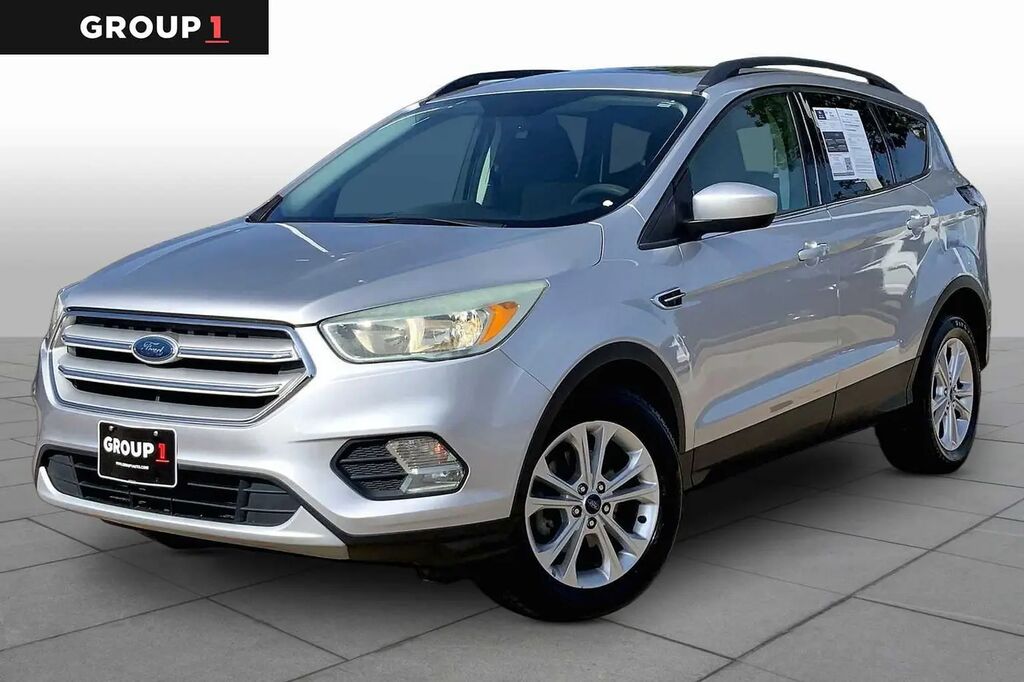 2018 Ford Escape SE — photo 1 of 13