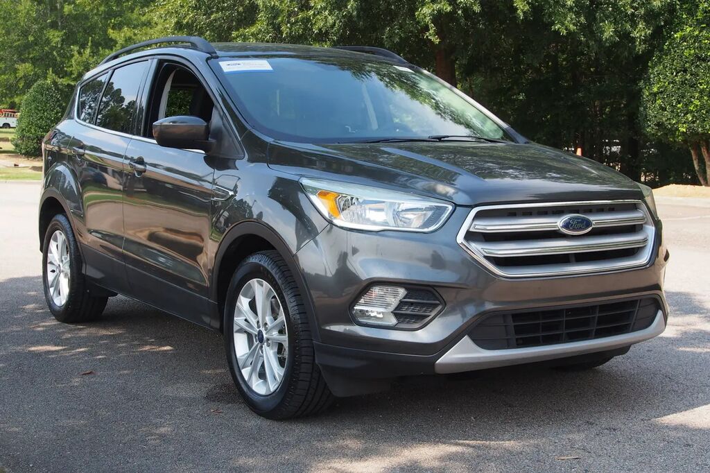 2018 Ford Escape SE — photo 1 of 39