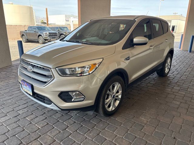 2017 Ford Escape SE — photo 1 of 5