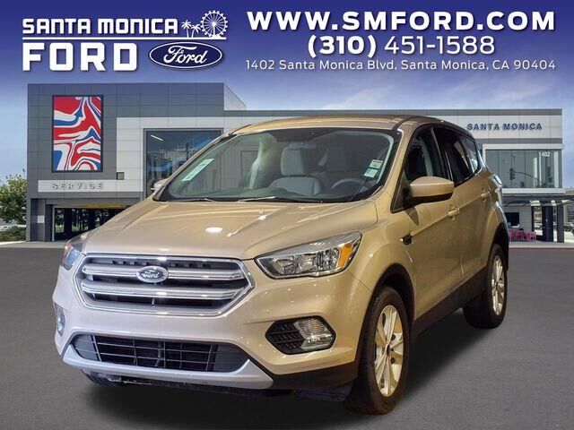 2017 Ford Escape SE — photo 1 of 26