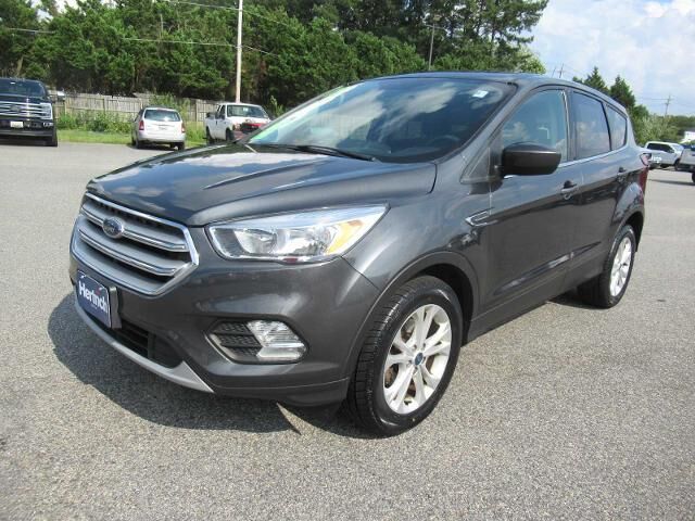 2019 Ford Escape SE — photo 1 of 27