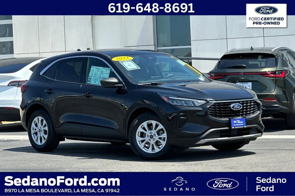 2023 Ford Escape Active — photo 1 of 14