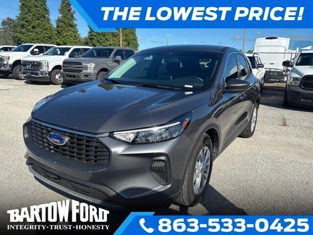 2023 Ford Escape Active — photo 1 of 12