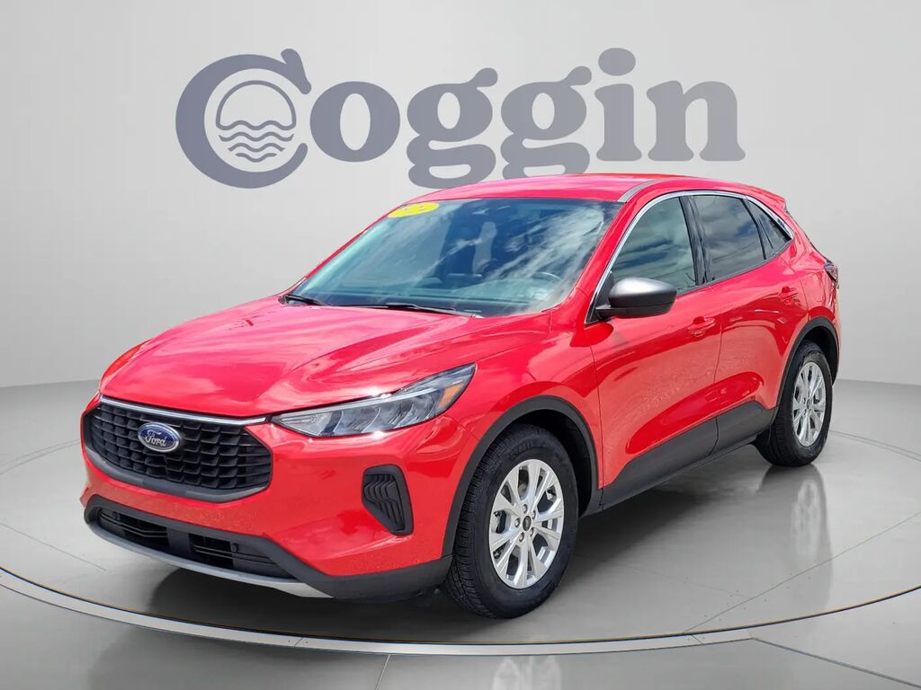 2024 Ford Escape Active — photo 1 of 13