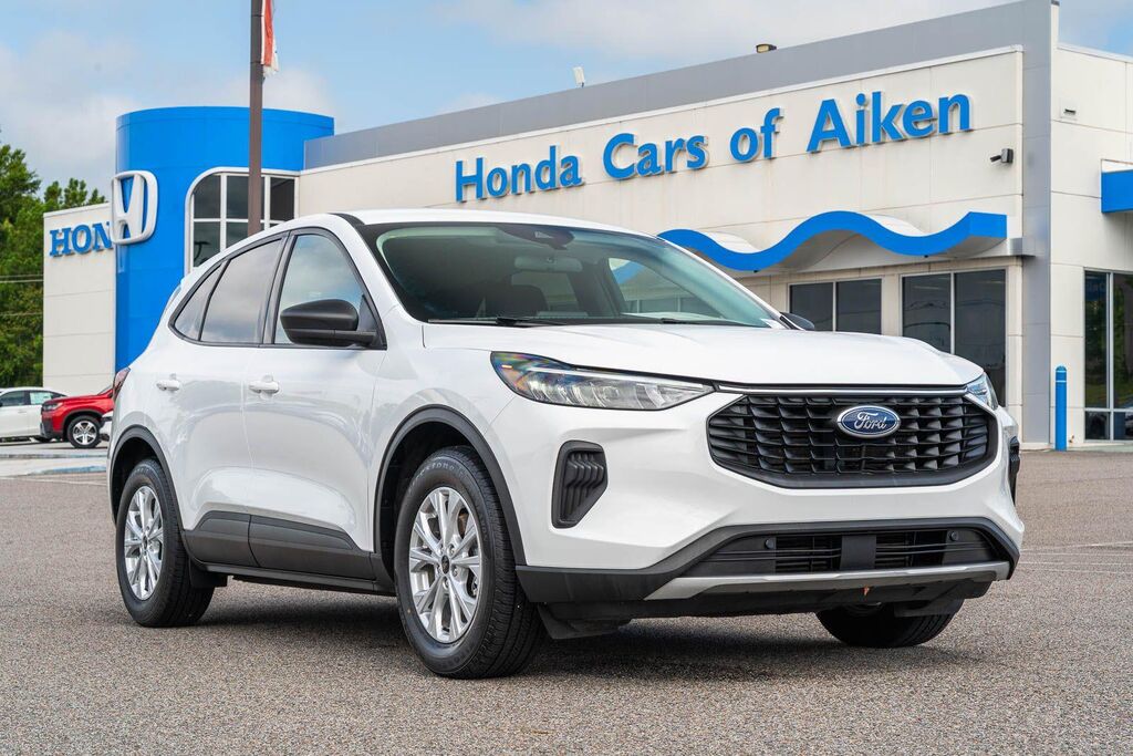 2025 Ford Escape Active — photo 1 of 13