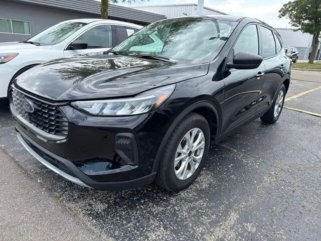 2025 Ford Escape Active — photo 1 of 4