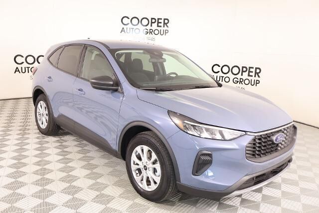 2025 Ford Escape Active — photo 1 of 13