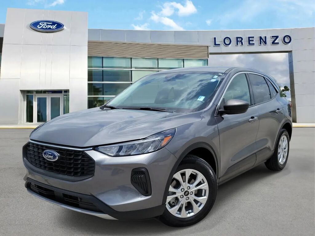 2023 Ford Escape Active — photo 1 of 13