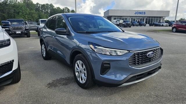 2025 Ford Escape Active — photo 1 of 11