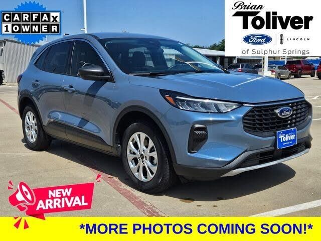 2024 Ford Escape Active — photo 1 of 2