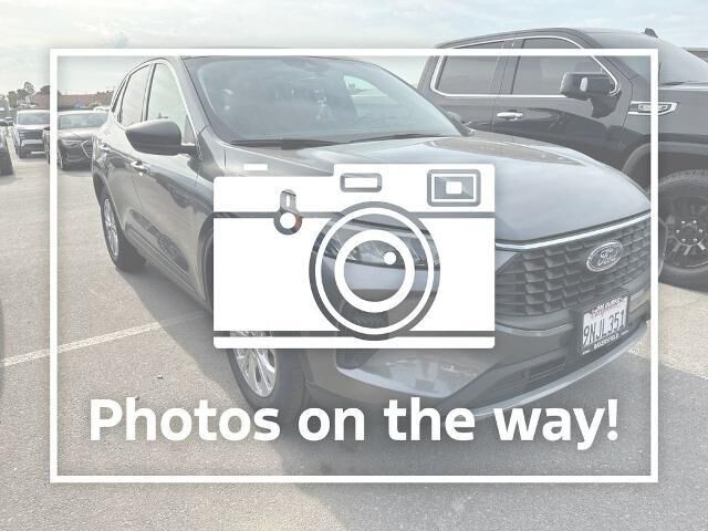 2024 Ford Escape Active — photo 1 of 13