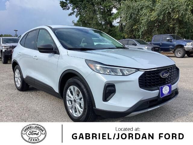 2026 Ford Escape Active — photo 1 of 13