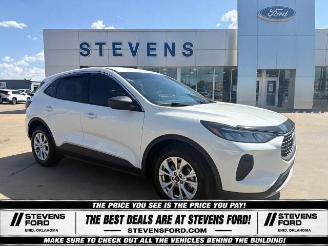 2023 Ford Escape Active — photo 1 of 26