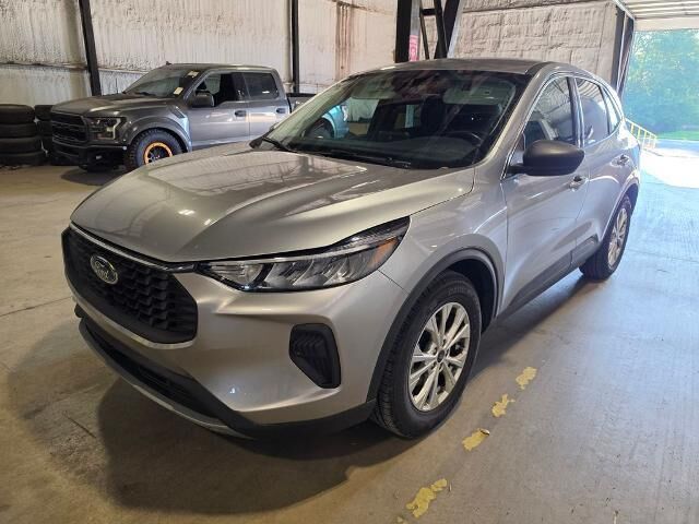 2024 Ford Escape Active — photo 1 of 35