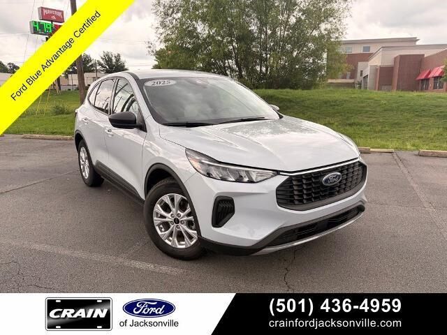 2025 Ford Escape Active — photo 1 of 40