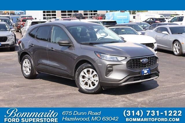 2025 Ford Escape Active — photo 1 of 13